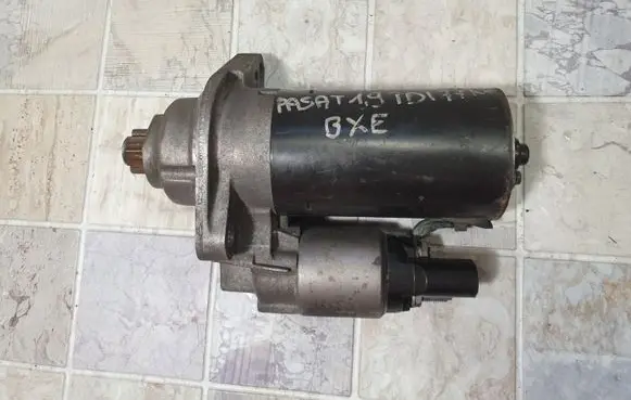 Volkswagen PASSAT B6 Starter motor 0001123012