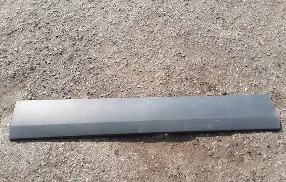 Mercedes-Benz Sprinter W906 Front door trim (molding) 9066900662