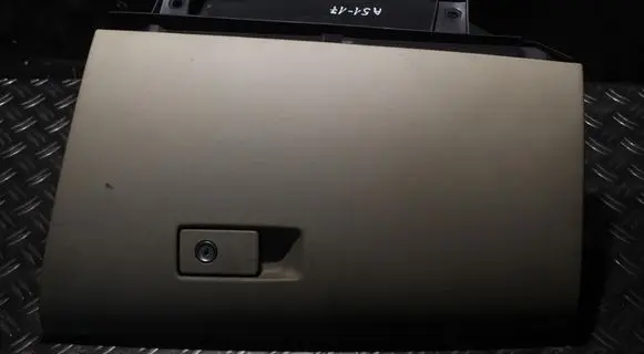 Volvo XC60 Glove box set 30755902 A5117