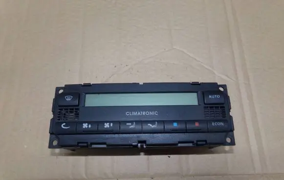 Skoda Superb B5 (3U) Central console control unit 