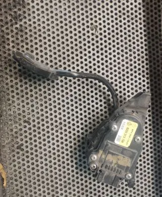 Renault Master II Accelerator throttle pedal 8200313106 6PV00811907