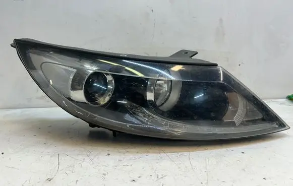 KIA Sportage Headlight/headlamp 921023U290 UR29A07550 01138406