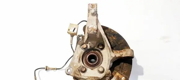 Volvo V70 Front wheel hub 9461944
