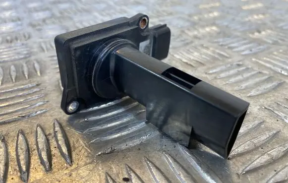Mitsubishi Outlander Mass air flow meter MR985187 7807B E5T60171