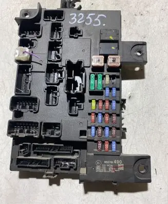 Mitsubishi Eclipse Cross Fuse module 8637B490 10R057749