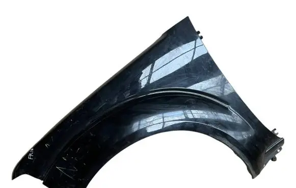 Nissan Navara Fender