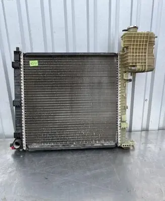 Mercedes-Benz Vito Viano W638 Coolant radiator 170140041F 6385013001