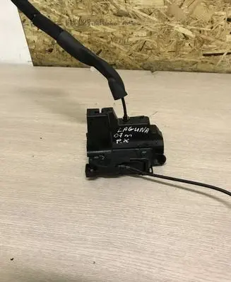 Renault Laguna II Front door lock
