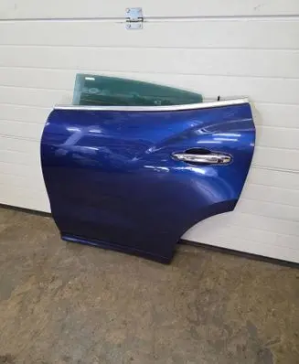 Maserati Levante Rear door