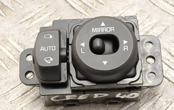 KIA Ceed Other switches/knobs/shifts 49D4811000 93530A2050