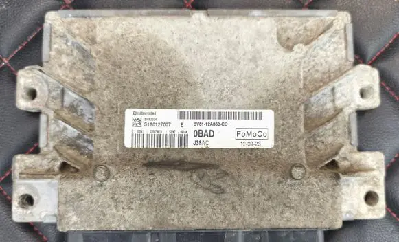 Ford Focus Engine control unit/module BV6112A650CD S180127007