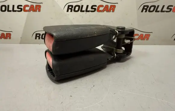 Volvo S60 Rear seatbelt buckle 