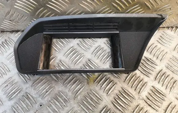 Mercedes-Benz E C207 W207 Radio/GPS head unit trim 2076800136 A2076800136