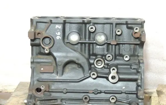 Opel Zafira C Engine block 55587766 6042950