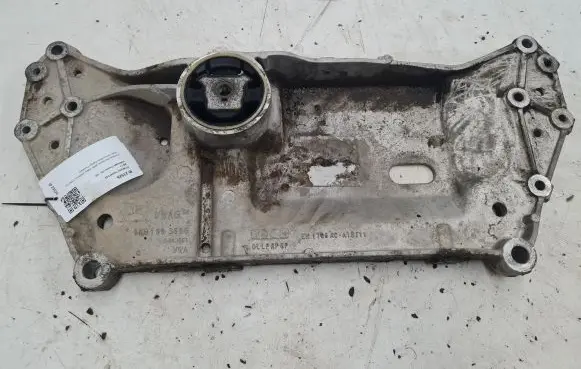 Volkswagen Touran I Front subframe 1K0199369G
