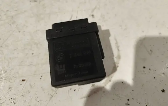 BMW X5 E53 Glow plug pre-heat relay 2246919 72RB510