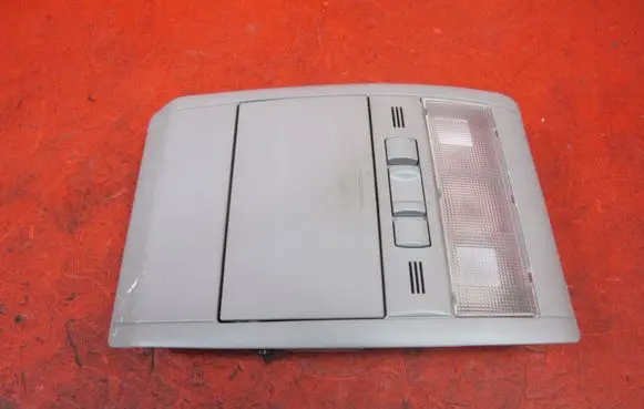 Toyota Prius (NHW20) Front seat light 1D111022G