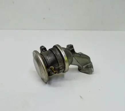 Audi A4 S4 B8 8K EGR valve 06E131101E