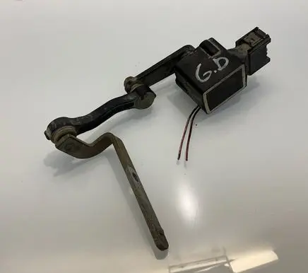 Mercedes-Benz ML W164 Rear height level sensor lever A0105427717 0105427717