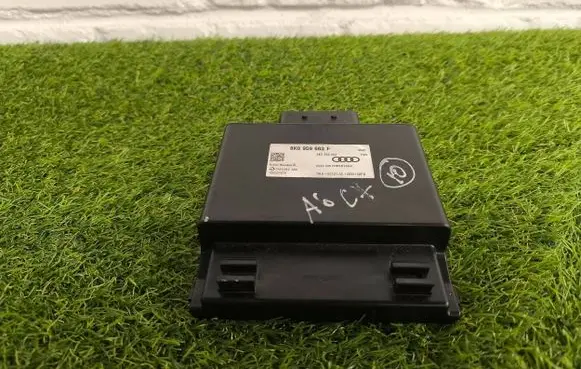 Audi A6 S6 C7 4G Voltage converter/converter module 8K0959663F 8K0959663 120007070