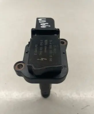 Mercedes-Benz SLK R170 High voltage ignition coil A0001501580 0040100042