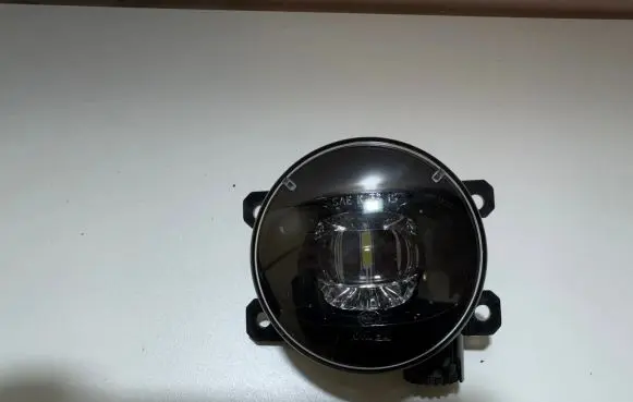 Peugeot 3008 II Front fog light 90092347