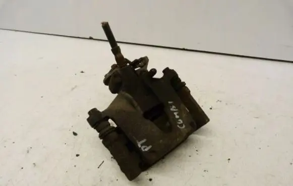 Ford Mondeo Mk III Rear brake caliper