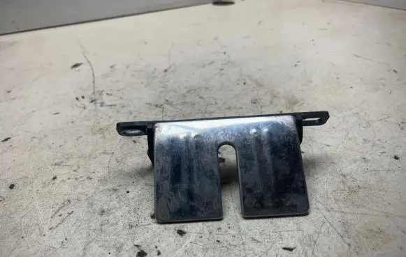 Audi A6 S6 C5 4B Loading door lock 