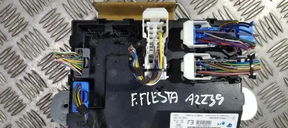 Ford Fiesta Comfort/convenience module 8V5115K600EJ 8V51-15K600-EJ