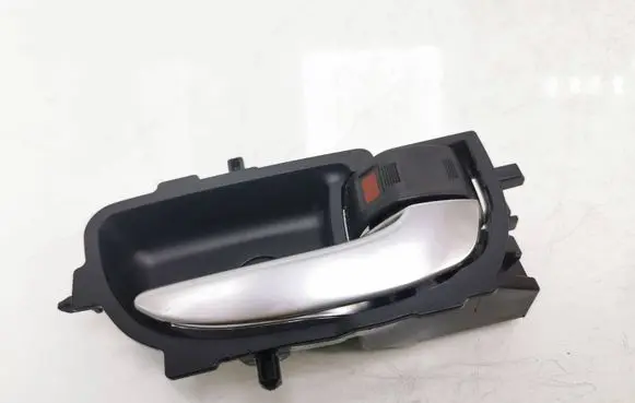 Toyota Auris E180 Front door interior handle 692050D200 692050D270 92057A2