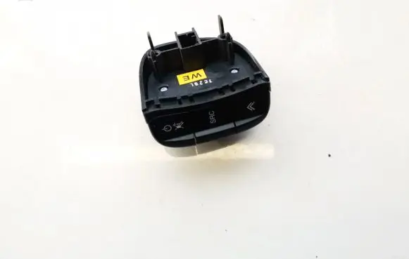 Chevrolet Nubira Steering wheel buttons/switches 