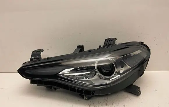 Alfa Romeo Giulia Headlight/headlamp 50557247 11M17T1 62806282