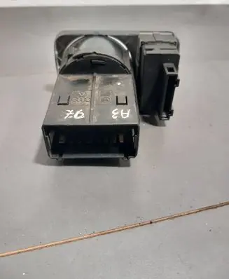 Audi A3 S3 8L Light switch 8L1941531E 04052111 11EK16373