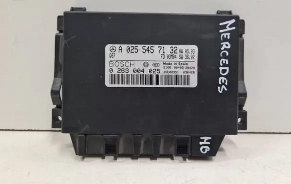 Mercedes-Benz E W211 Parking PDC control unit/module A0255457132 39E00351 0263004025