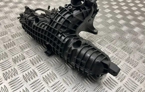 Volvo V40 Intake manifold 31431955