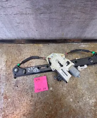 BMW X3 E83 Rear door window regulator motor 0130822236