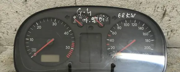 Volkswagen Golf IV Speedometer (instrument cluster) 1035100002