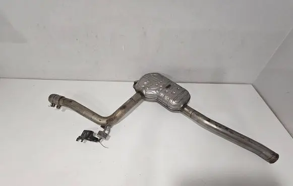 Audi A5 Middle muffler/silencer 8w0253411
