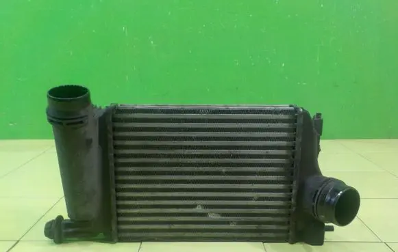 Nissan Qashqai Intercooler radiator 144614ED0A 17AB108