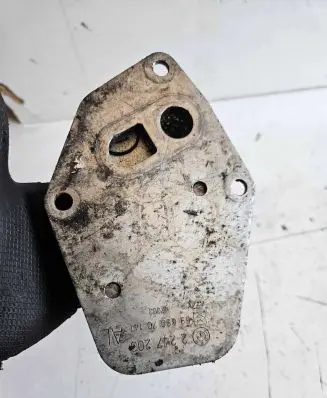 Engine oil radiator