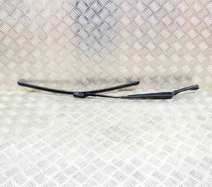 Opel Astra J Windshield/front glass wiper blade 13289887