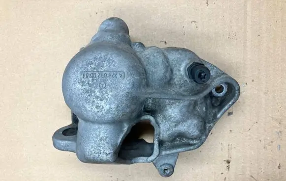 Mercedes-Benz C W205 Other engine bay part A2740920534