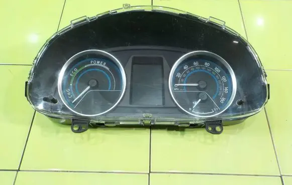 Toyota Yaris Speedometer (instrument cluster) 838000ZW51