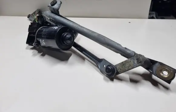 Audi A6 S6 C5 4B Wiper motor 0390241140 4B1955113