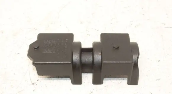 Audi A4 S4 B6 8E 8H other engine part 058103555B