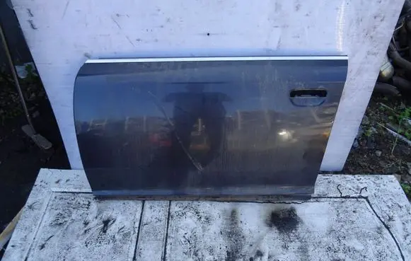 Audi A6 S6 C6 4F Front door