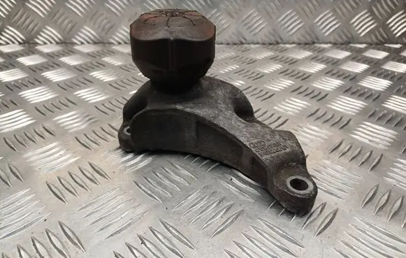 Audi A6 S6 C6 4F Engine mounting bracket 4F0199343M