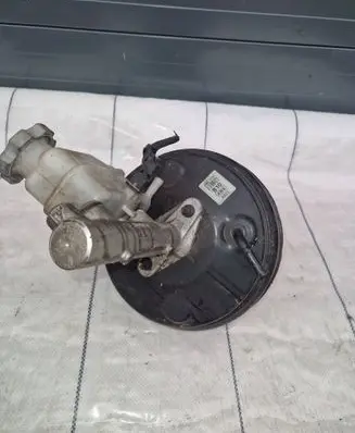 Hyundai Santa Fe Brake booster 58600-26551