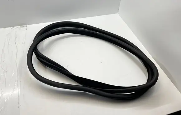 Jaguar XF X250 Front door rubber seal 