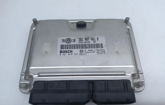 Volkswagen PASSAT B5.5 Engine control unit/module 3B1907401B